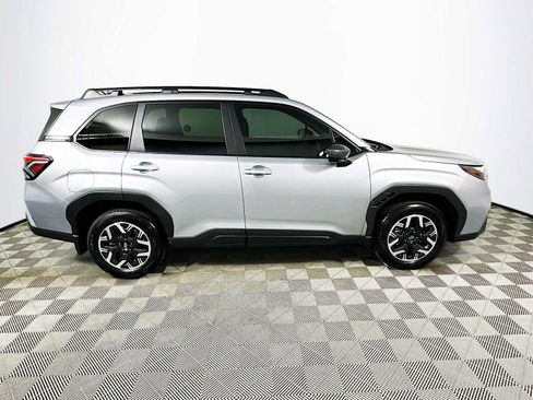 Certified 2026 Subaru Forester Premium w/ Base/Premium Package AWD/4WD image 8