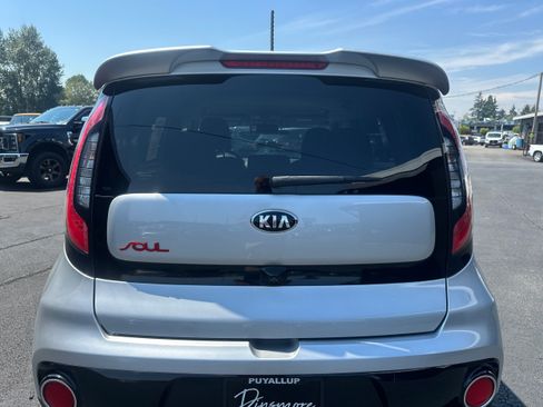 Used 2017 Kia Soul ! w/ Tech Package FWD image 25