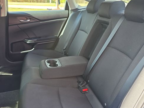 Used 2019 Honda Civic EX image 15