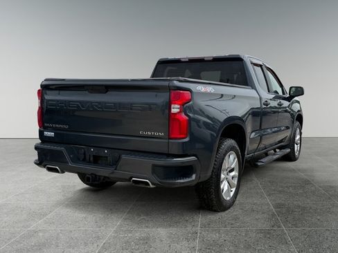 Used 2019 Chevrolet Silverado 1500 Custom w/ Custom Value Package AWD/4WD image 6
