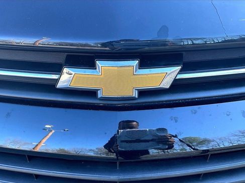 Used 2019 Chevrolet Trax LS w/ Tint and Cruise Package image 27