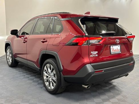 Used 2021 Toyota RAV4 XLE Premium AWD/4WD image 3