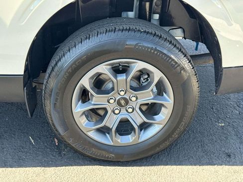 Certified 2025 Ford Maverick XLT w/ Equipment Group 302A image 30