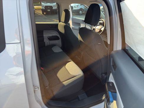 New 2025 Ford Maverick XLT w/ XLT Luxury Package image 31