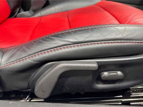 Used 2013 Chevrolet Corvette Convertible image 12