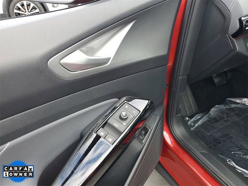 Used 2024 Volkswagen ID.4 S image 20