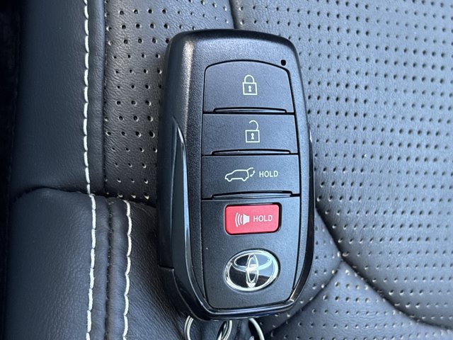 Used 2024 Toyota Sequoia Capstone AWD/4WD image 49