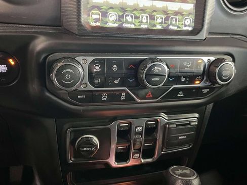Used 2023 Jeep Wrangler Unlimited Sport w/ Sun And Sound Package AWD/4WD image 28