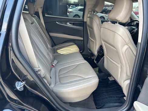 Used 2021 Lincoln Nautilus AWD w/ Equipment Group 101A image 19