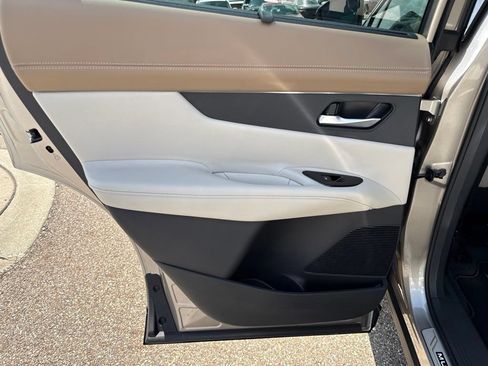 New 2026 Nissan Murano Platinum w/ Cargo Package AWD/4WD image 34