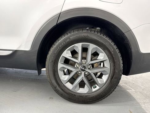 Certified 2024 Kia Telluride LX AWD/4WD image 6