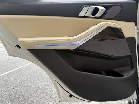 Used 2020 BMW X5 xDrive40i w/ Convenience Package image 45