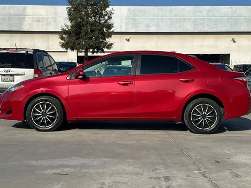 Used 2017 Toyota Corolla LE image 6