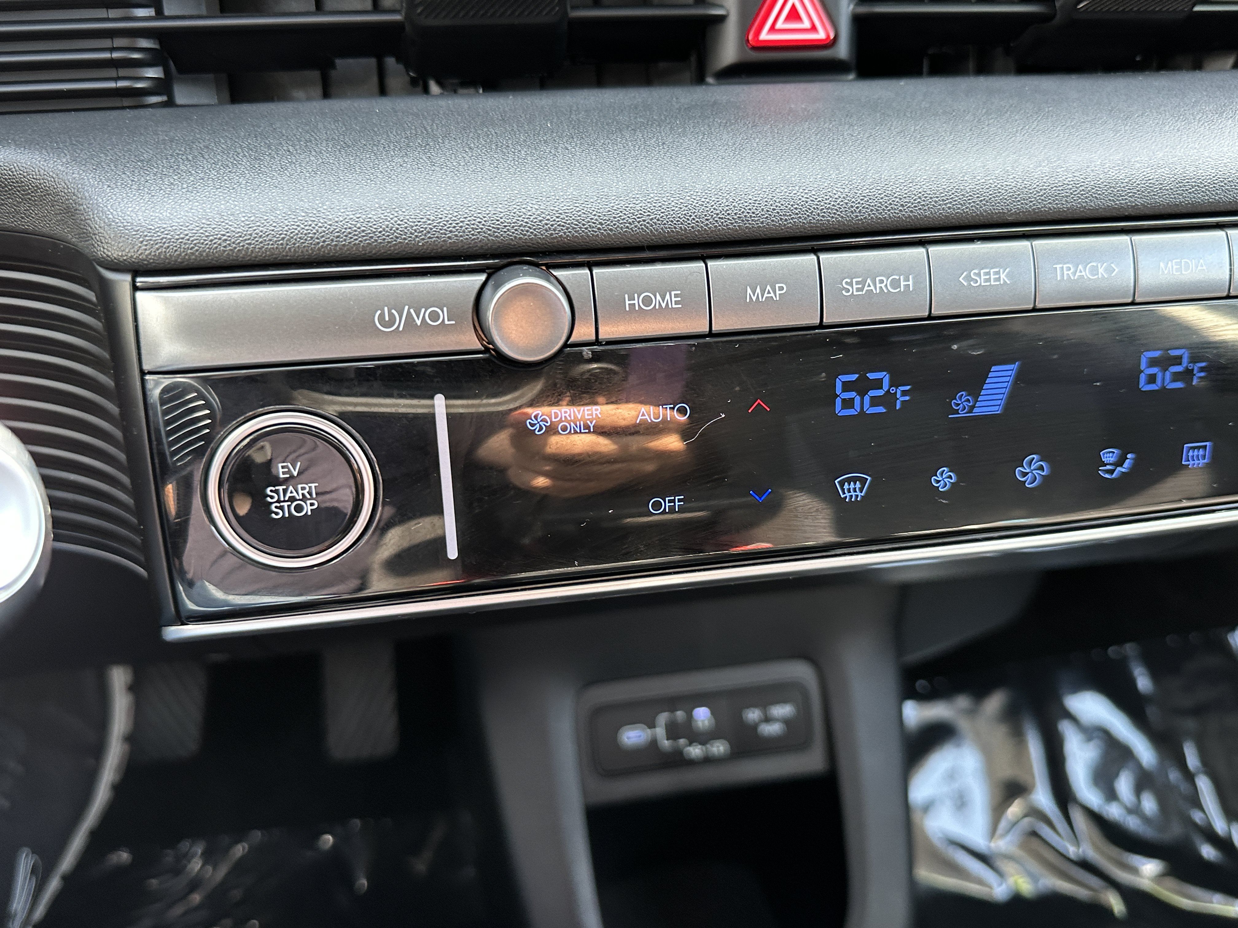 Used 2025 Hyundai Ioniq 5 SE RWD image 31