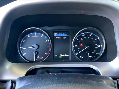 Used 2017 Toyota RAV4 LE FWD image 49