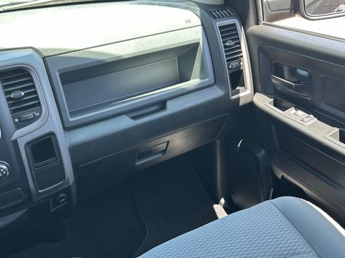 Used 2019 RAM 1500 Express w/ Wheel & Sound Group AWD/4WD image 17