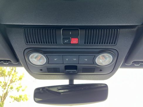 Used 2017 Volkswagen Beetle 1.8T SE image 25