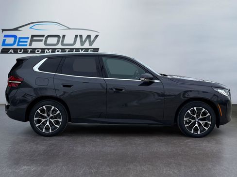 New 2026 BMW X3 xDrive30 w/ Premium Package image 2