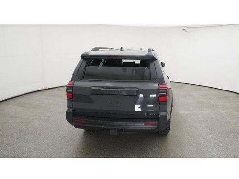 Used 2025 Toyota 4Runner TRD Off-Road AWD/4WD image 7