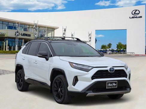 Used 2024 Toyota RAV4 XSE image 2