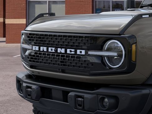 New 2026 Ford Bronco Badlands AWD/4WD image 19