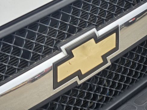 Used 2020 Chevrolet Express 3500 LT w/ LT Preferred Equipment Group image 9