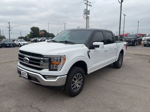 Used 2022 Ford F150 Lariat w/ Trailer Tow Package AWD/4WD image 2