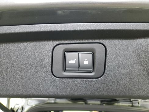 New 2025 Nissan Armada PRO-4X image 33