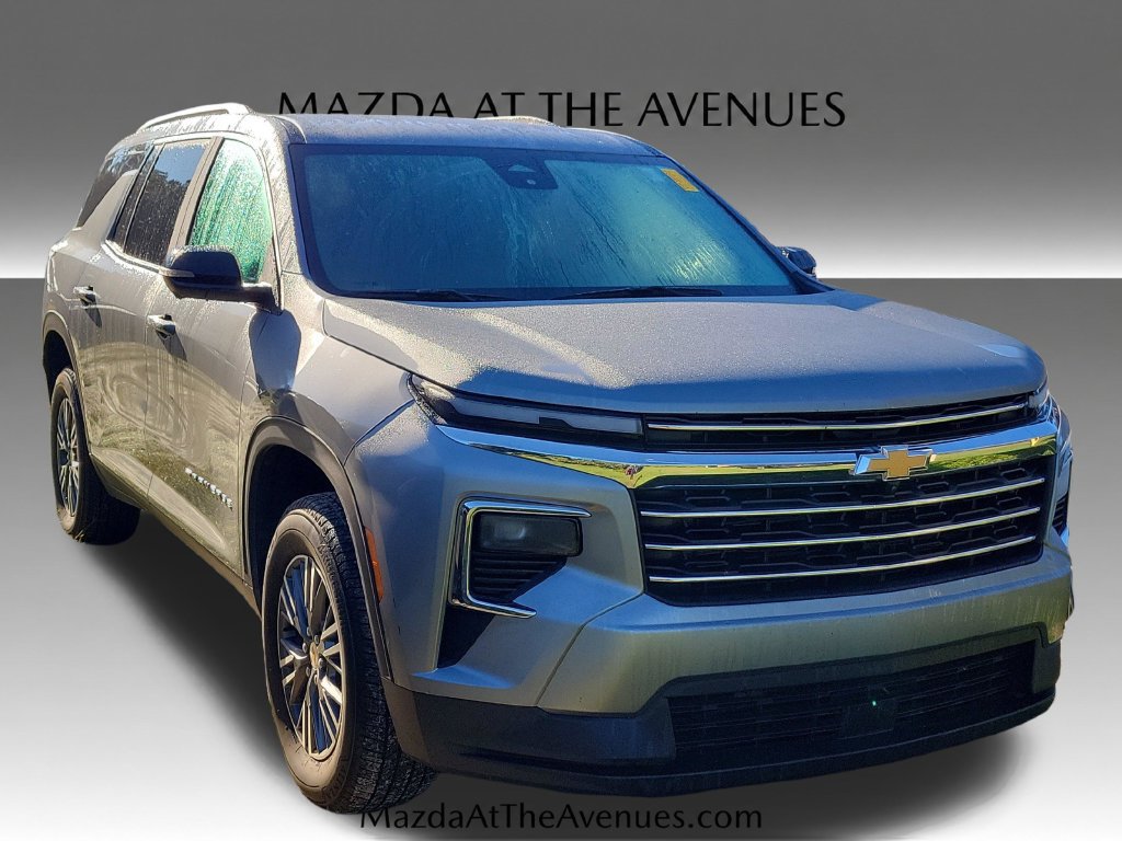 Used 2024 Chevrolet Traverse LT FWD image 10