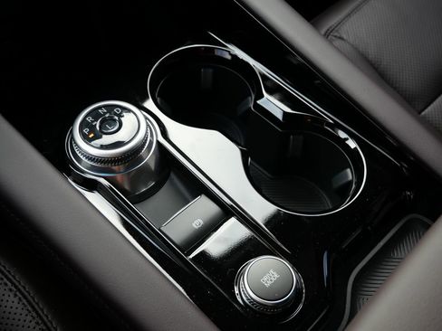 New 2026 Ford Explorer Platinum w/ LUX Leather Package image 17