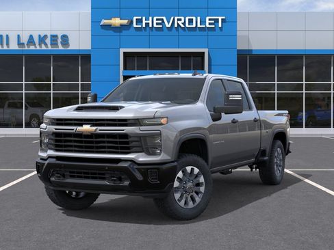 New 2026 Chevrolet Silverado 2500 Custom w/ Custom Value Package AWD/4WD image 6