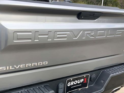 Used 2021 Chevrolet Silverado 1500 LT Trail Boss w/ Convenience Package II image 29