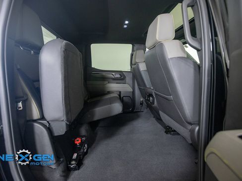 Used 2025 Chevrolet Silverado 1500 ZR2 w/ Technology Package AWD/4WD image 39