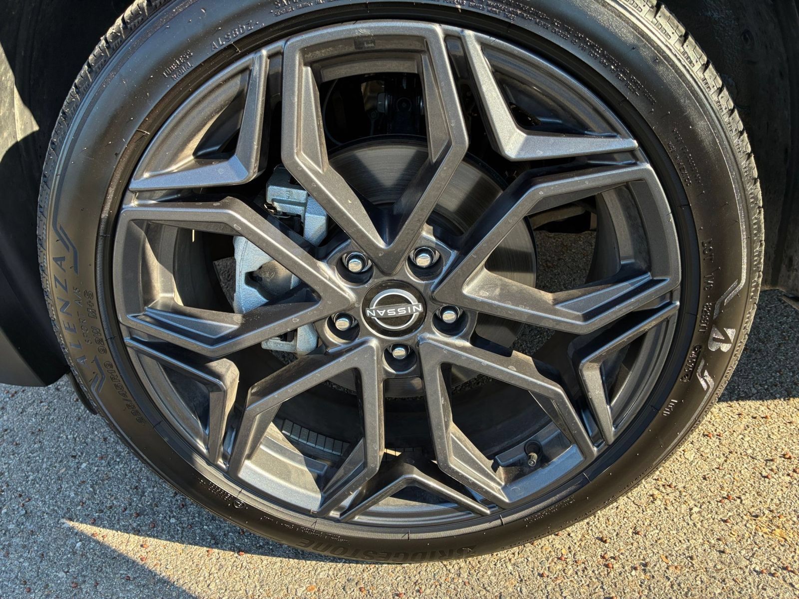 Used 2026 Nissan Kicks SR FWD image 30