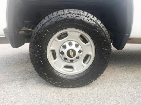 Used 2021 Chevrolet Silverado 2500 W/T w/ WT Fleet Convenience Package image 32