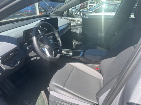 Used 2023 Volkswagen ID.4 Pro S image 6