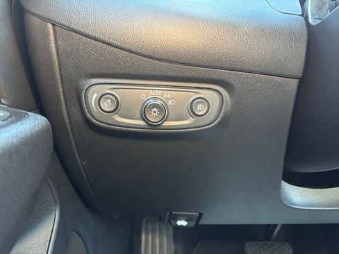 Certified 2020 Chevrolet Equinox LT image 16