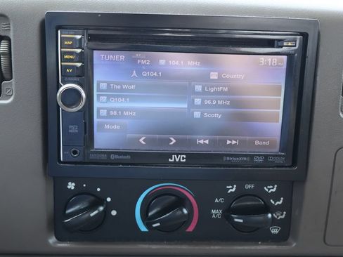 Used 2002 Ford F350 Lariat AWD/4WD image 11