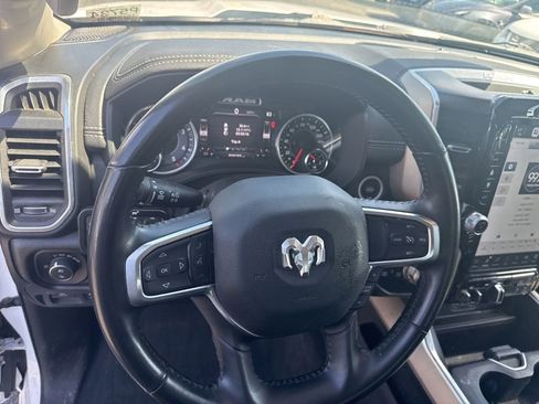 Used 2022 RAM 1500 Laramie AWD/4WD image 23