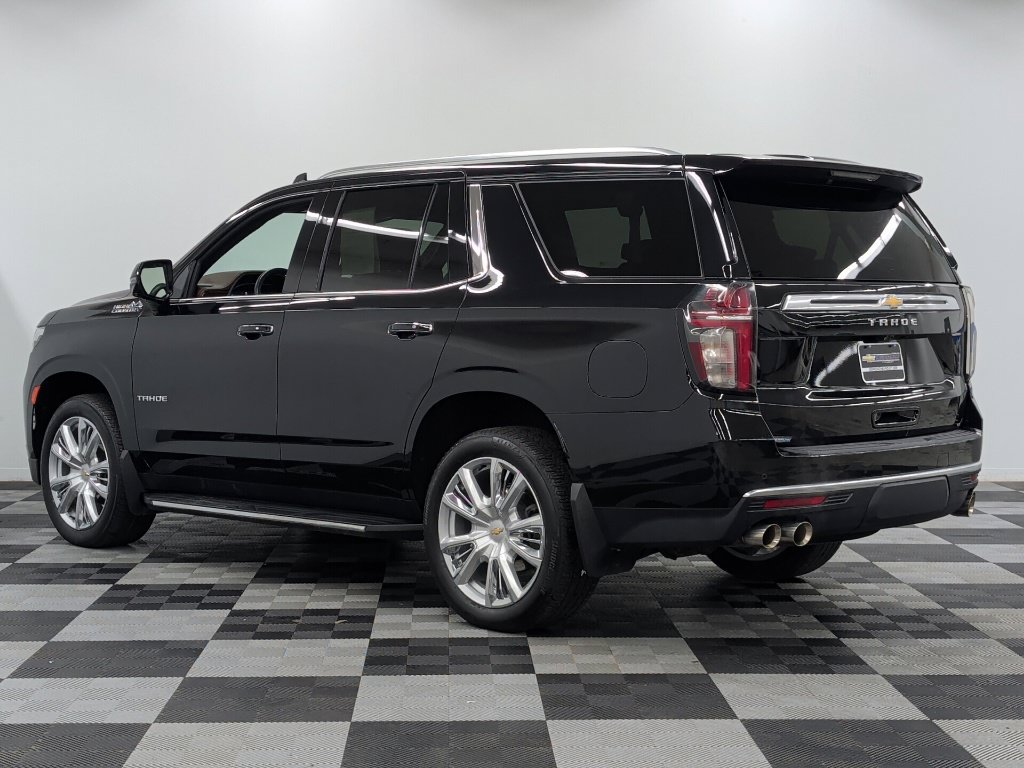 Used 2024 Chevrolet Tahoe High Country AWD/4WD image 5