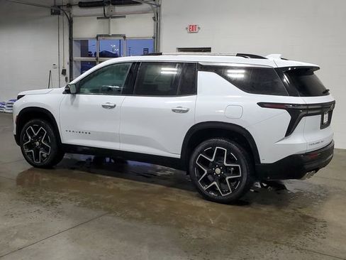 New 2026 Chevrolet Traverse High Country w/ LPO, Floor Liner Package AWD/4WD image 6