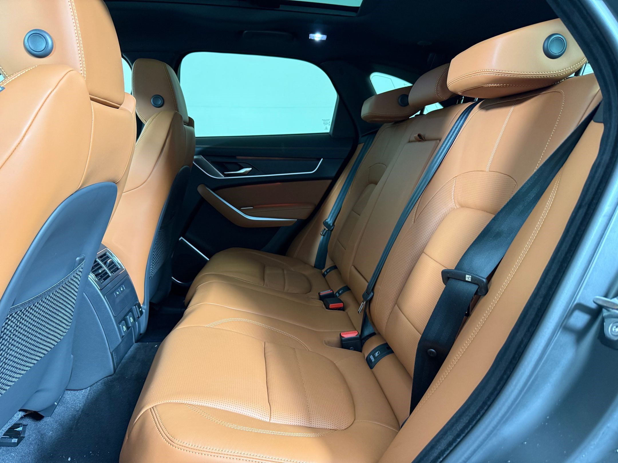 New 2026 Jaguar F-PACE R-Dynamic S AWD/4WD image 14