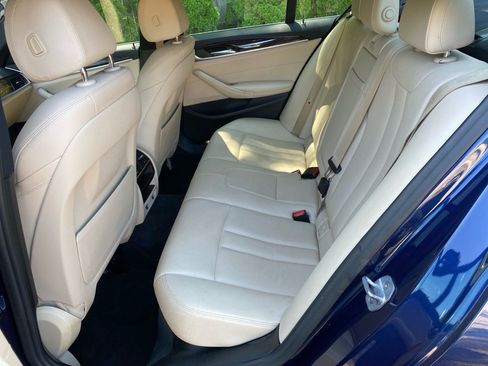 Used 2019 BMW 530i xDrive w/ Convenience Package AWD/4WD image 23