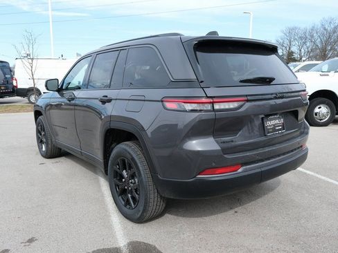 New 2026 Jeep Grand Cherokee Altitude AWD/4WD image 10
