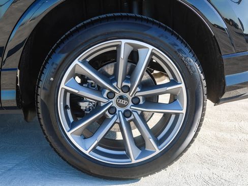 New 2025 Audi Q3 2.0T Premium image 13