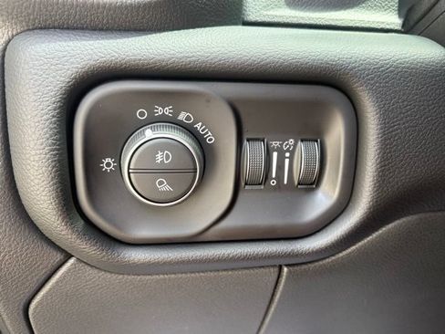 Used 2024 RAM 2500 Rebel AWD/4WD image 25