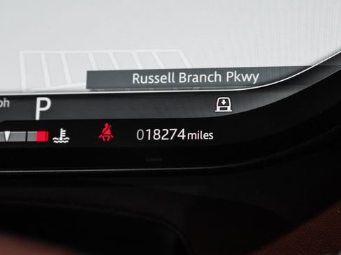 Used 2025 Land Rover Range Rover SE AWD/4WD image 48