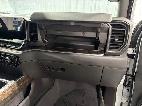 Certified 2022 Chevrolet Silverado 1500 RST w/ Max Trailering Package AWD/4WD image 25