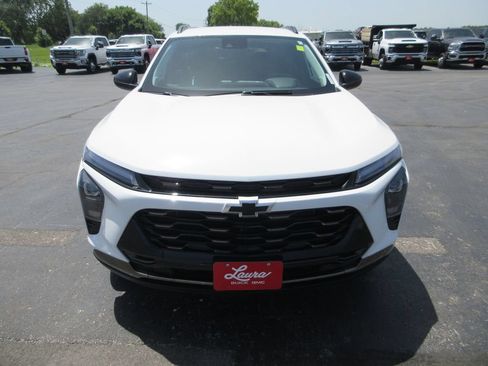 Certified 2025 Chevrolet Trax ACTIV w/ Driver Confidence Package FWD image 13