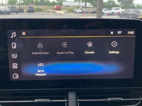 Used 2025 Chevrolet Trax LT image 17